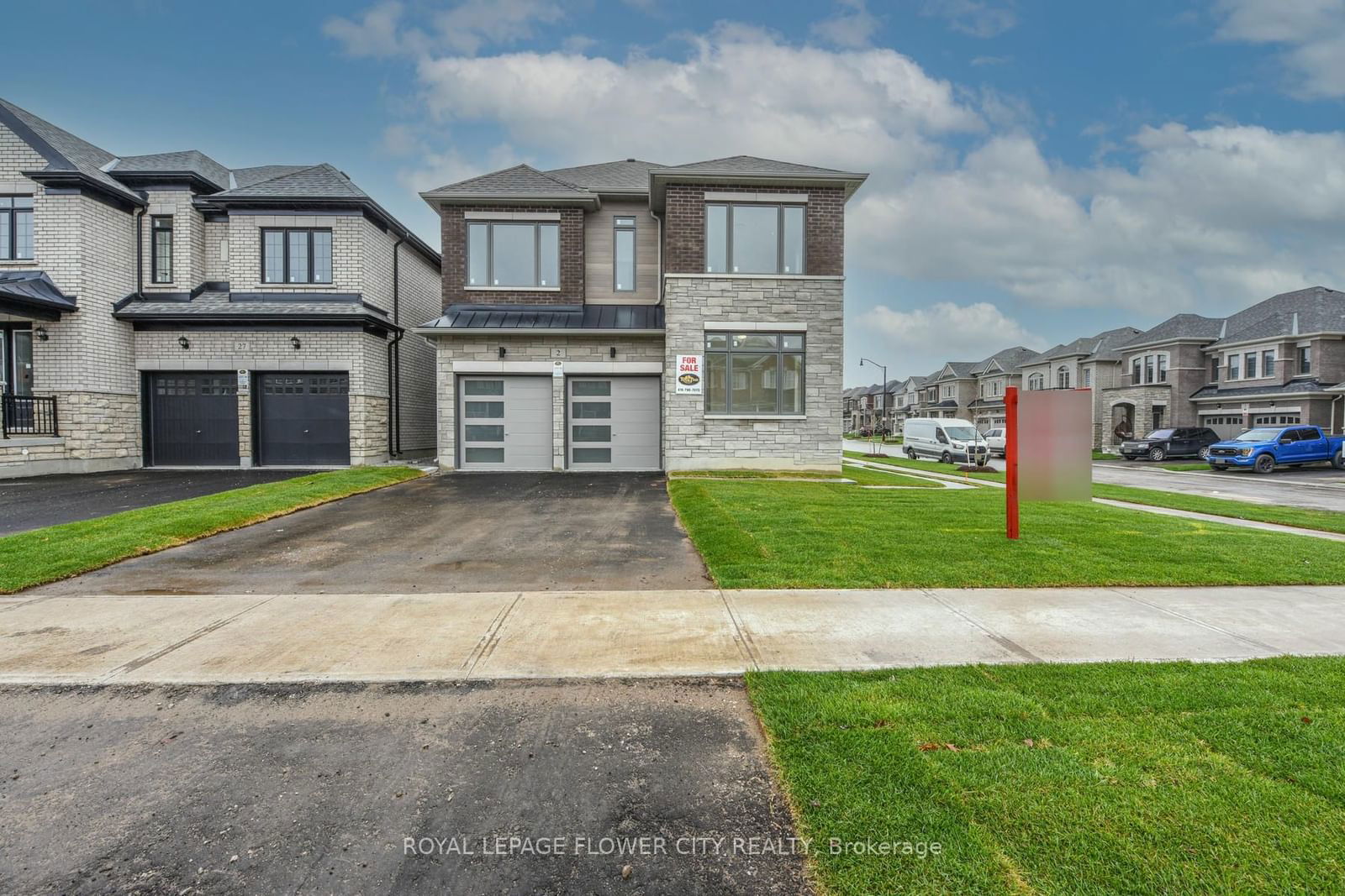 Detached House for sale at 2 Dolomite Drive, Brampton, Bram East, L6P 4R6 - MLS: W11951597