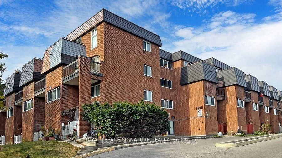 Townhouse for sale at 319-1455 Williamsport Drive, Mississauga, Applewood, L4X 2T5 - MLS: W11951699