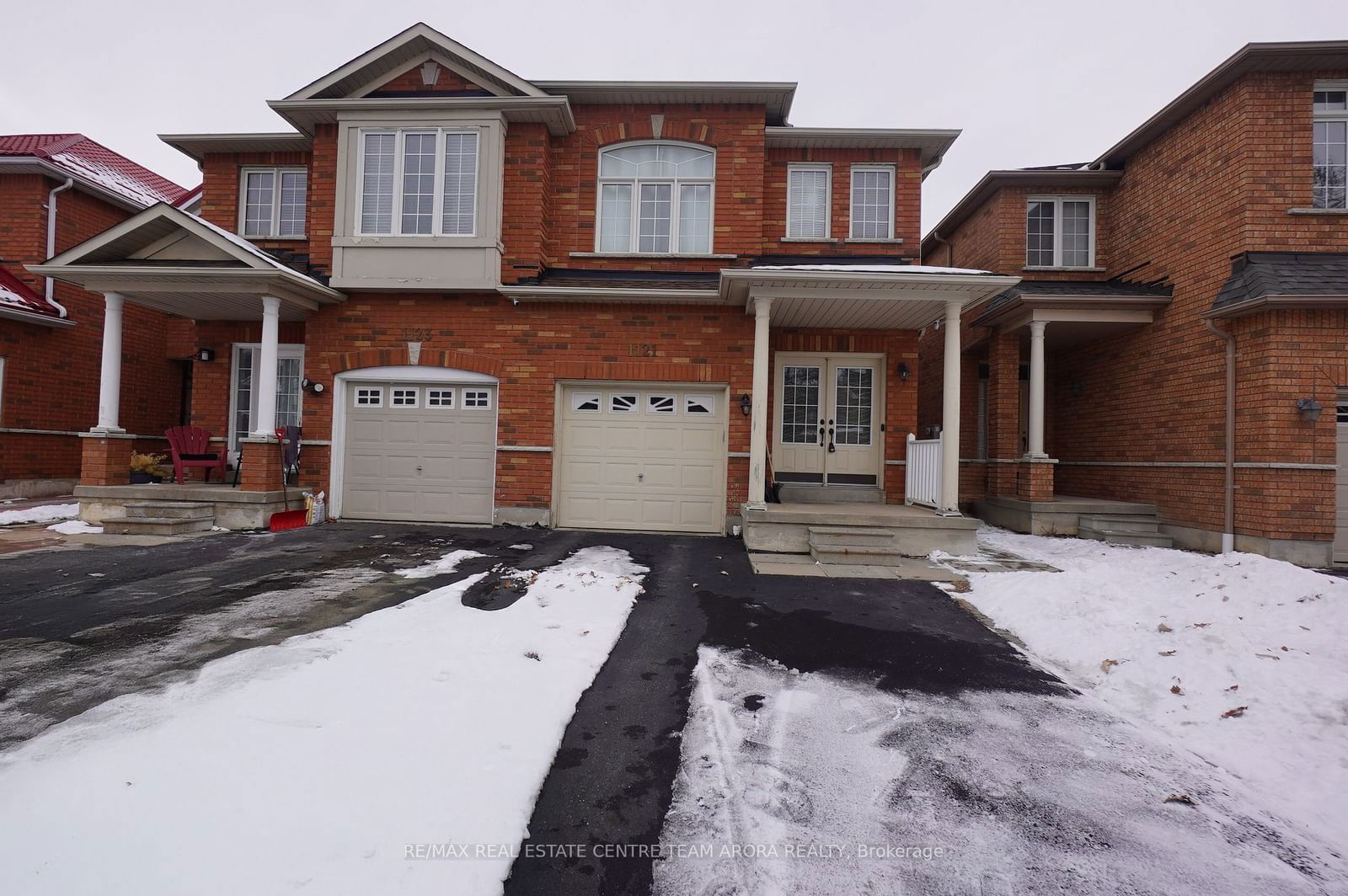 Semi-Detached House for lease at BSMT-1121 Windbrook Grve, Mississauga, East Credit, L5V 2V2 - MLS: W11951700