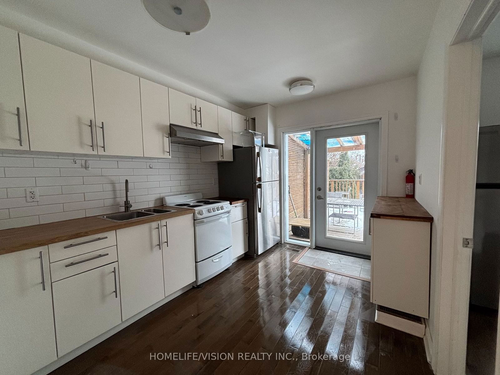 Semi-Detached House for lease at Main-143 Belgravia Avenue, Toronto, Briar Hill-Belgravia, M6E 2M6 - MLS: W11951710