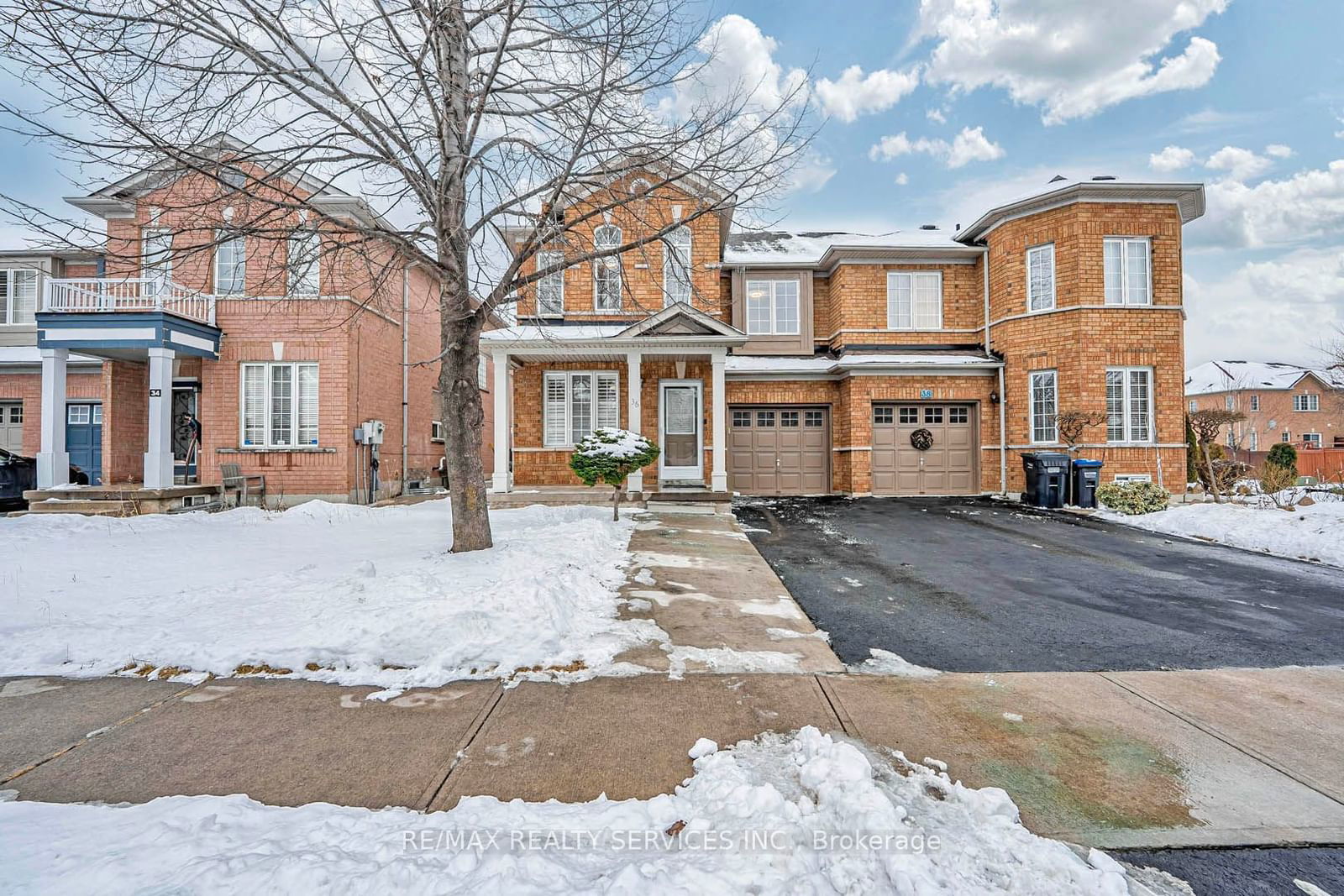 Semi-Detached House for sale at 36 Starhill Crescent, Brampton, Sandringham-Wellington, L6R 2W1 - MLS: W11951758