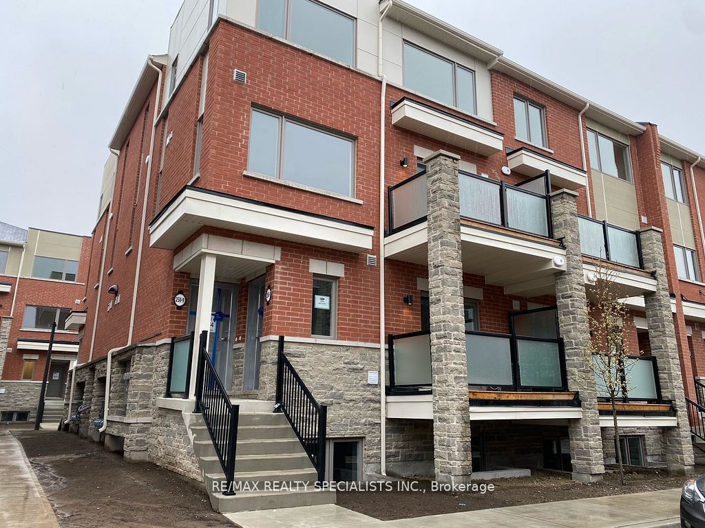 Townhouse for lease at 1-250 Lagerfeld Drive, Brampton, Northwest Brampton, L7A 5G9 - MLS: W11951809