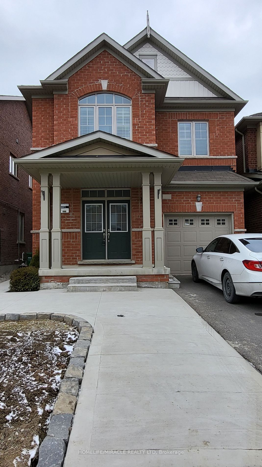 Detached House for lease at 9 Humberstone Crescent, Brampton, Northwest Brampton, L7A 4C3 - MLS: W11951836