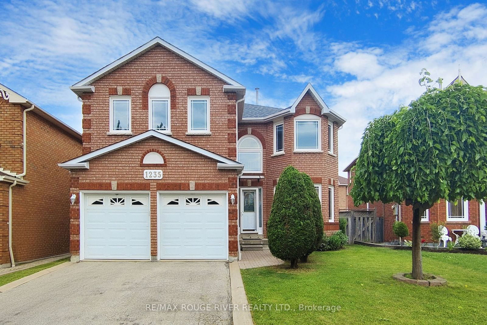 Detached House for sale at 1235 Windsor Hill Boulevard, Mississauga, East Credit, L5V 1N8 - MLS: W11951988