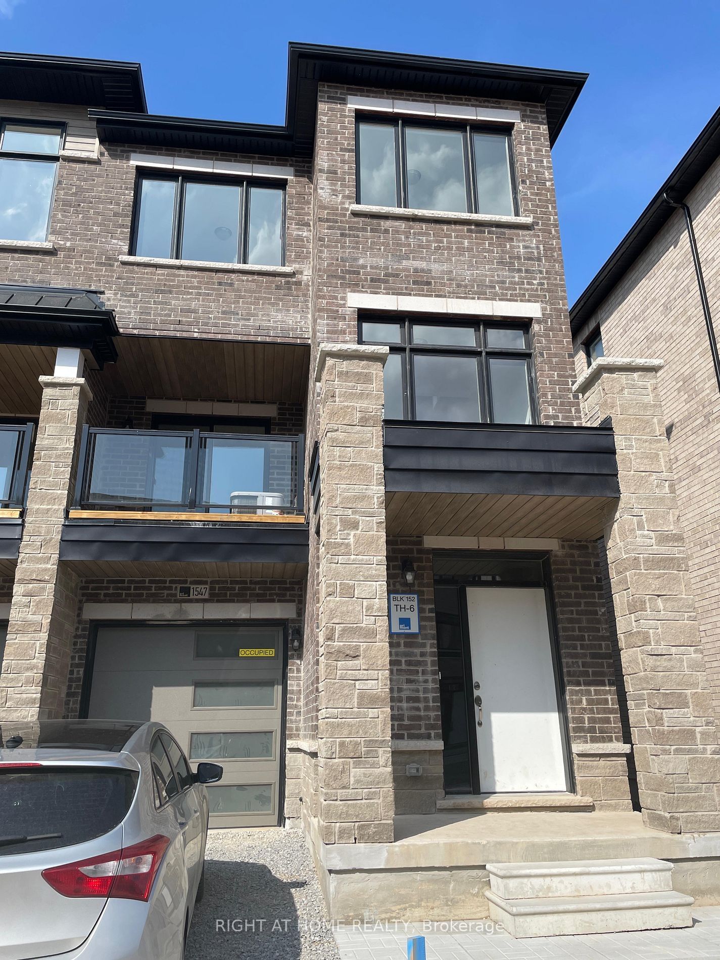 Townhouse for lease at 1547 Moonseed Place, Milton, 1026 - CB Cobban, L9E 1V4 - MLS: W11952002