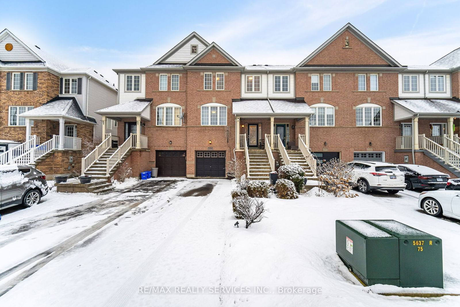 Townhouse sold at 1195 Chapman Crescent, Milton, Clarke, L9T 0T5 - MLS: W11952014