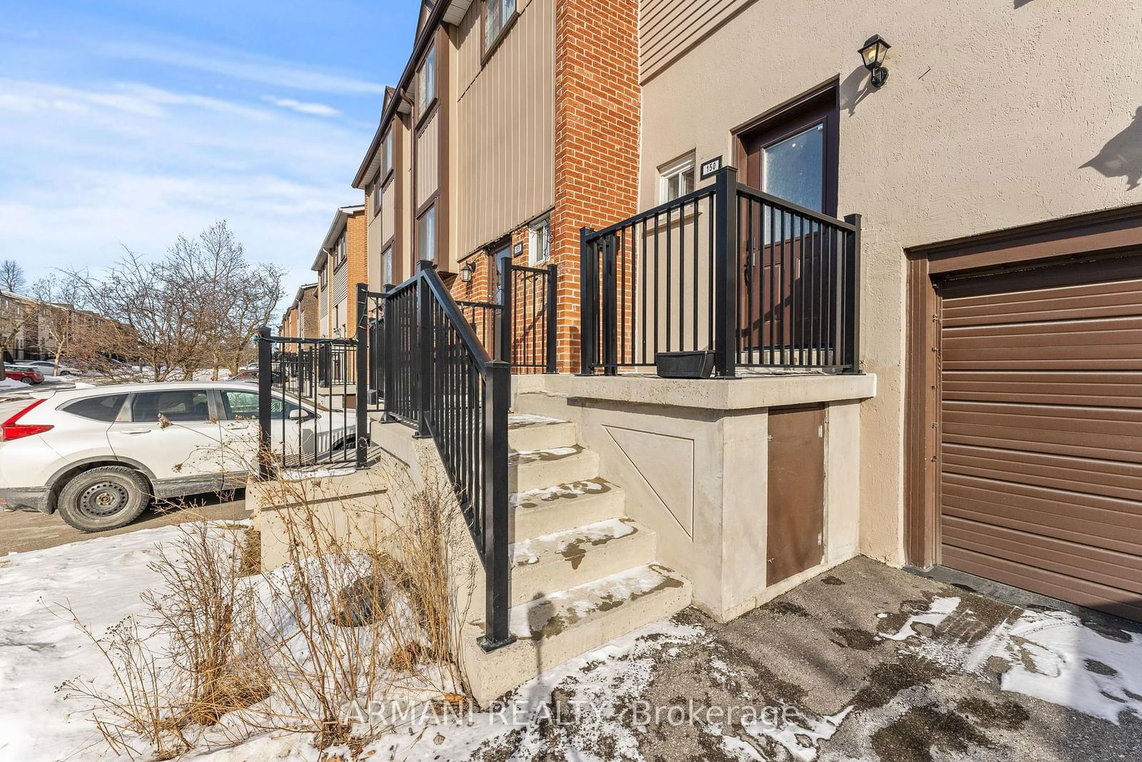 Townhouse for sale at 4-150 Moregate Crescent, Brampton, Central Park, L6S 3K9 - MLS: W11952067