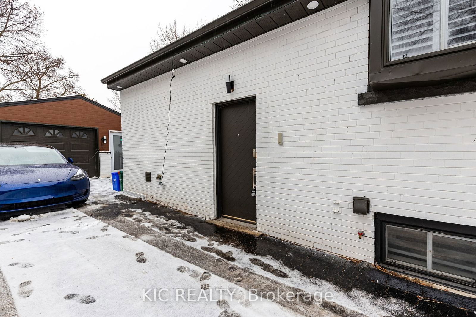 Detached House for lease at BSMENT-156 Commercial Street, Milton, 1035 - OM Old Milton, L9T 2J2 - MLS: W11952222