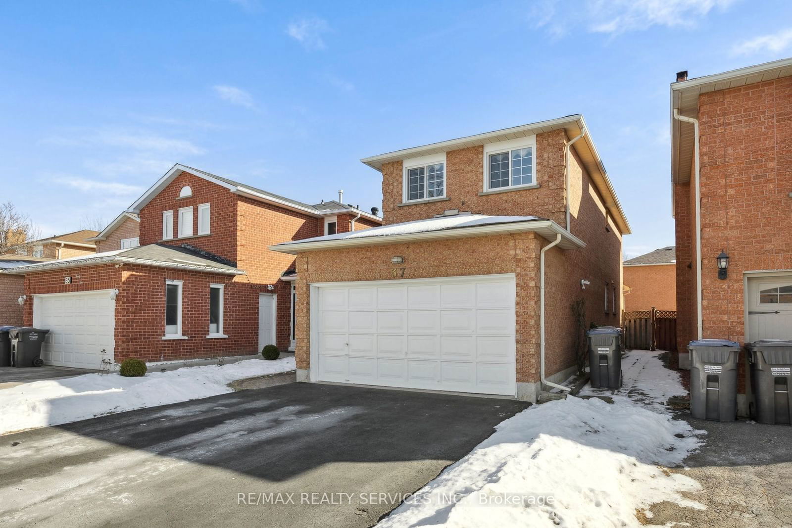 Detached House for sale at 37 Candy Crescent, Brampton, Northwood Park, L6X 3Z7 - MLS: W11952282