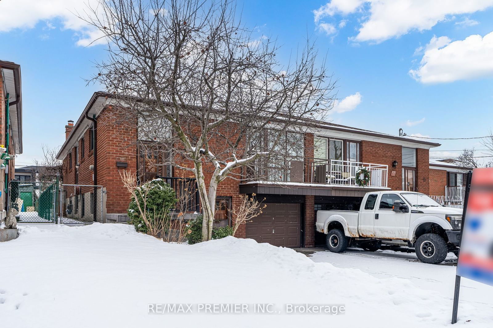 Semi-Detached House for sale at 45 Debby Court, Toronto, Humberlea-Pelmo Park W4, M9L 2L7 - MLS: W11952490