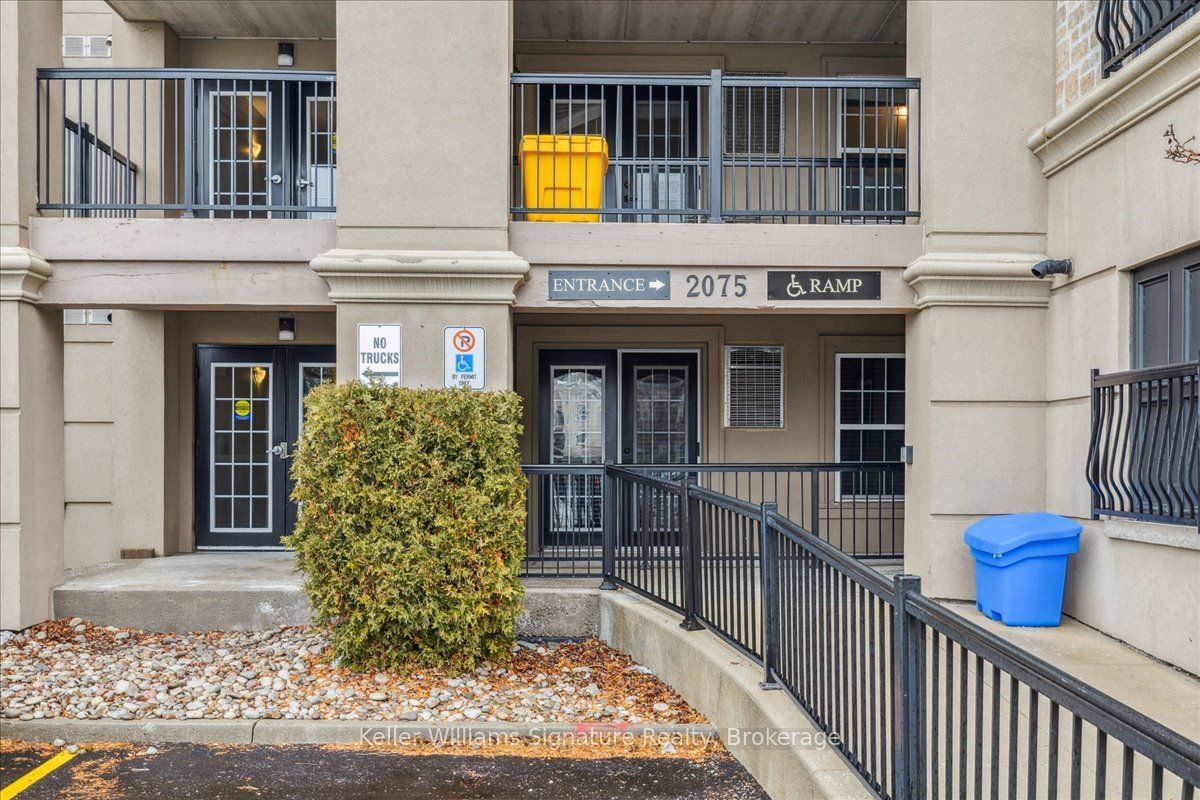 Condo sold at 205-2075 Appleby Line, Burlington, Orchard, L7L 7H3 - MLS: W11952554