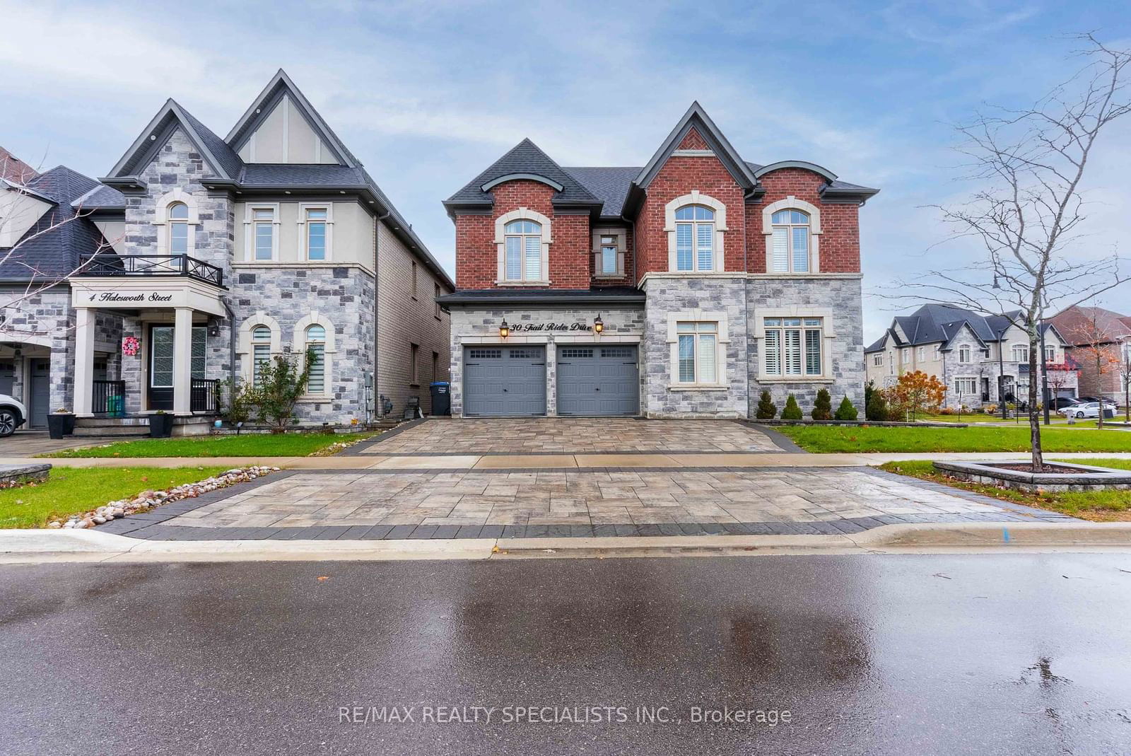 Detached House for sale at 30 Trail Rider Drive, Brampton, Toronto Gore Rural Estate, L6P 4M4 - MLS: W11952673