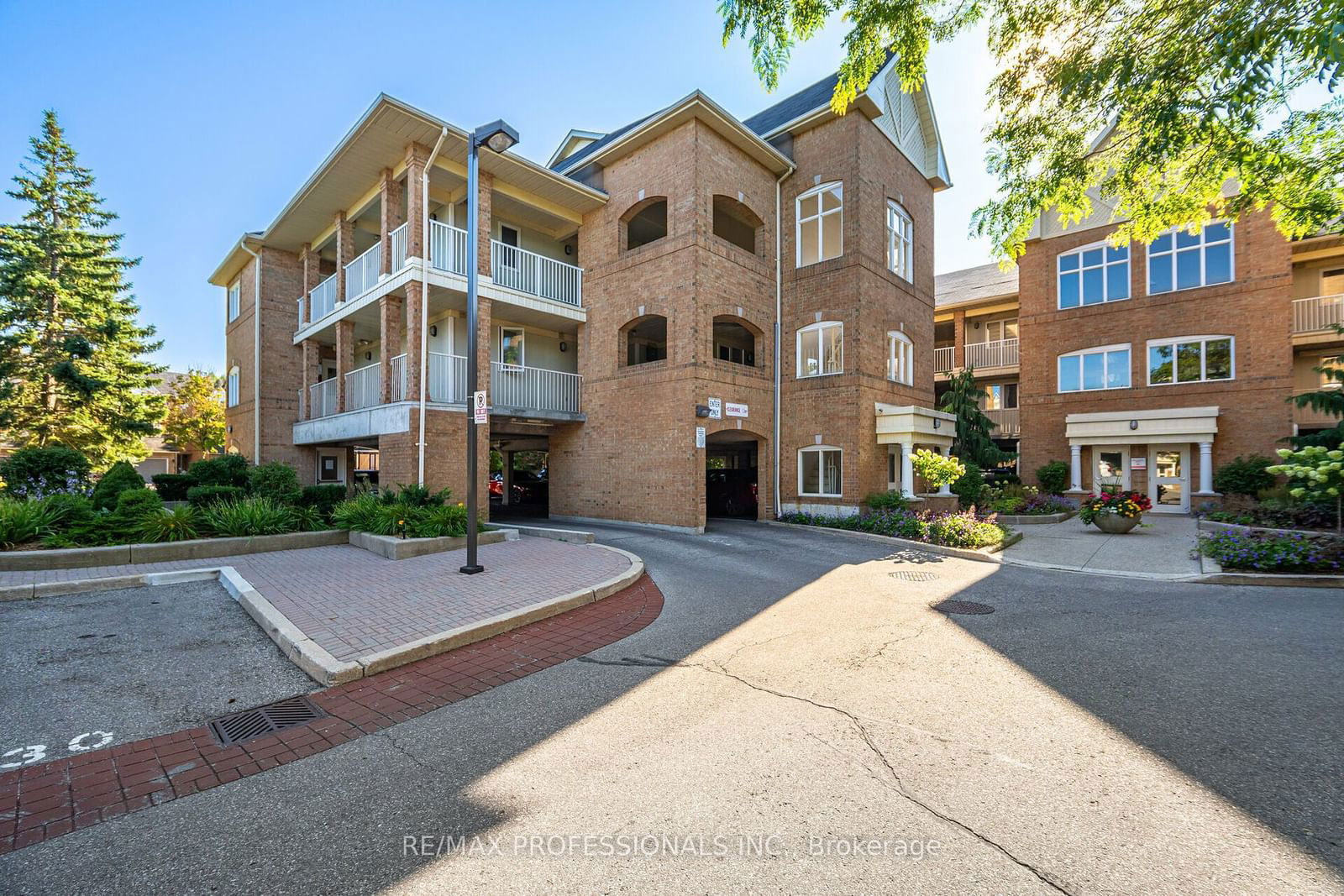 Condo sold at 134-109 Bristol Road, Mississauga, Hurontario, L4Z 3P6 - MLS: W11952769