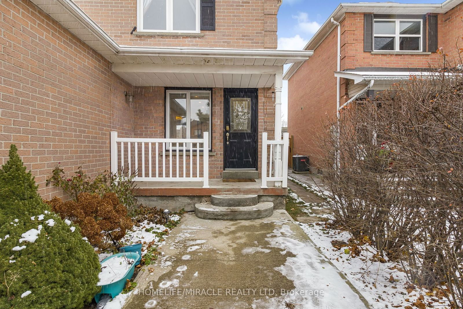 Detached House for sale at 422 Luzon Crescent, Mississauga, Fairview, L5B 3W8 - MLS: W11952960