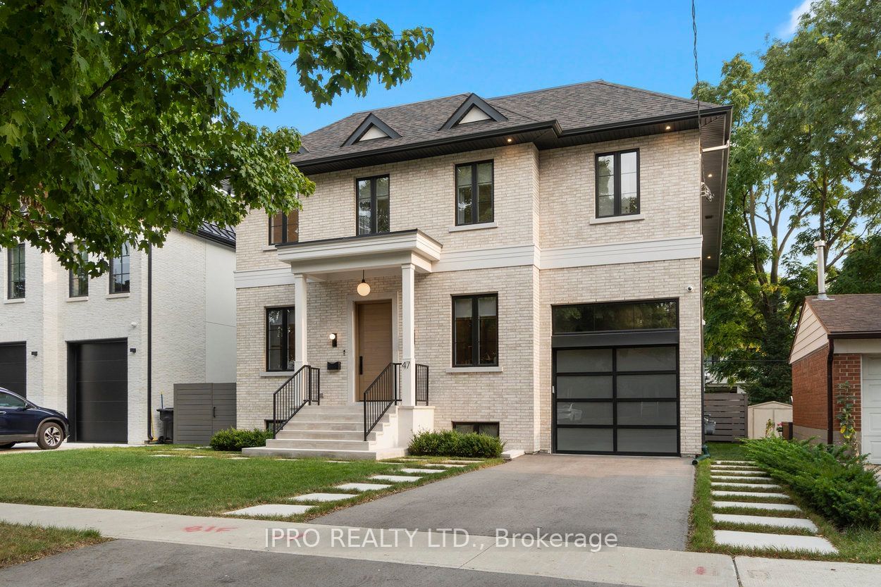 Detached House sold at 47 Ambleside Avenue, Toronto, Stonegate-Queensway, M8Z 2H8 - MLS: W11952993