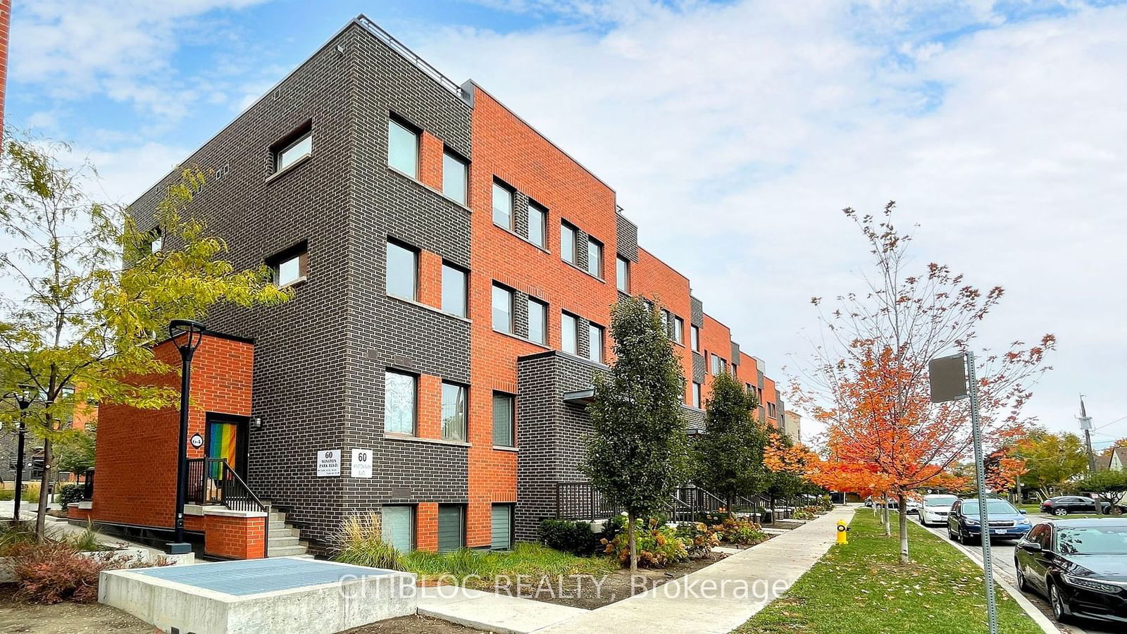 Townhouse for lease at 66-60 Winston Park Boulevard, Toronto, Downsview-Roding-CFB, M3K 0A4 - MLS: W11953045