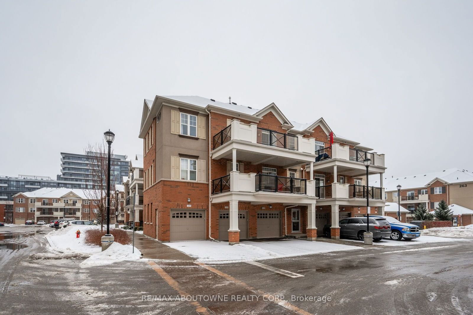 Condo for lease at 312-269 Georgian Drive, Oakville, Uptown Core, L6H 6V1 - MLS: W11953101