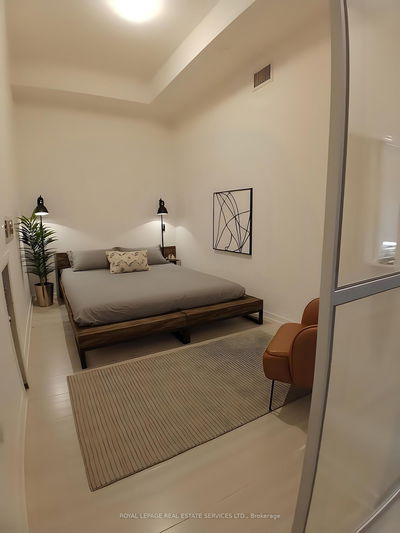 Unit 108 — 562 Hopewell Ave, Toronto - Caledonia-Fairbank image-0-3