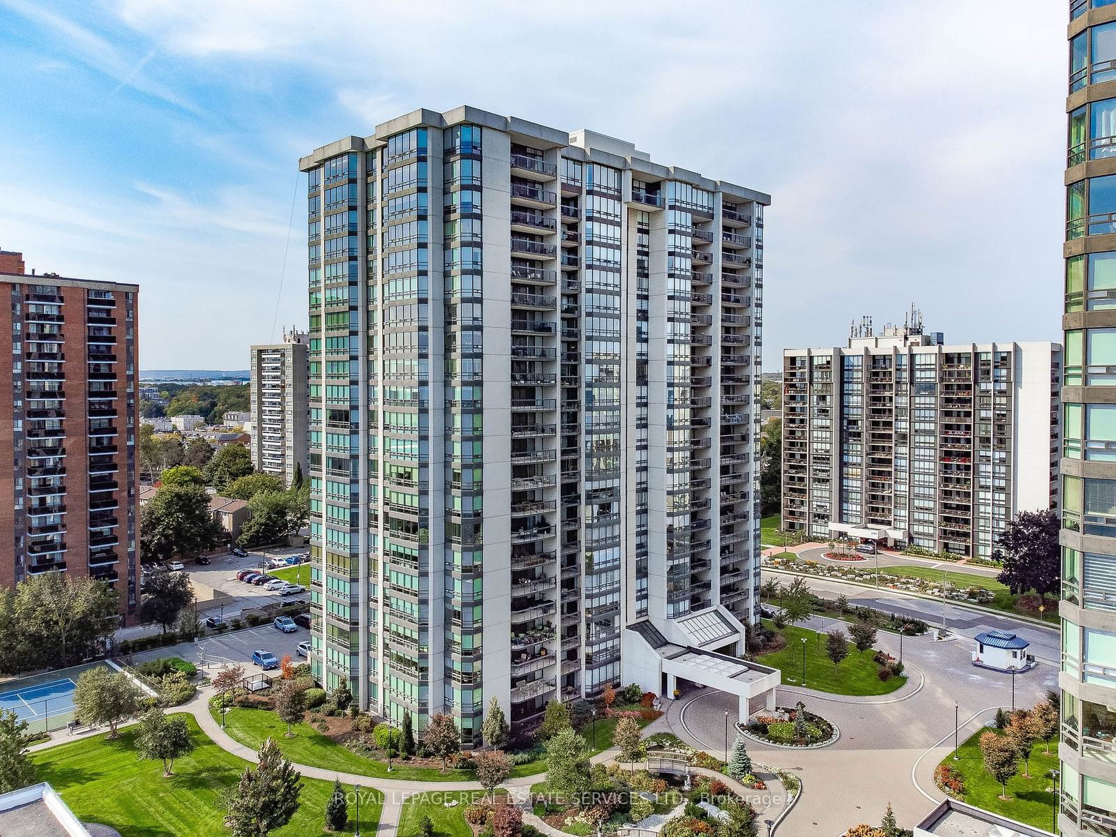 Condo for sale at 1008-2180 Marine Drive, Oakville, 1001 - BR Bronte, L6L 5V2 - MLS: W11953353