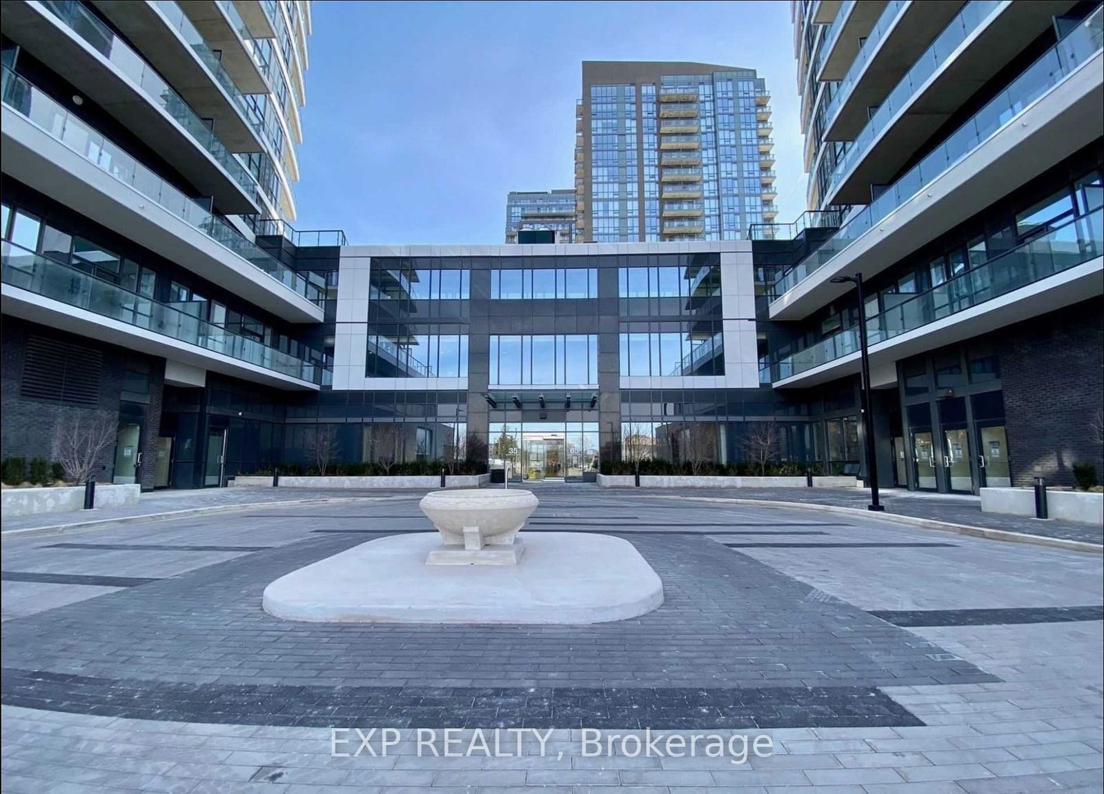 Condo for lease at 2115-35 Watergarden Drive, Mississauga, Hurontario, L5R 0G8 - MLS: W11953373