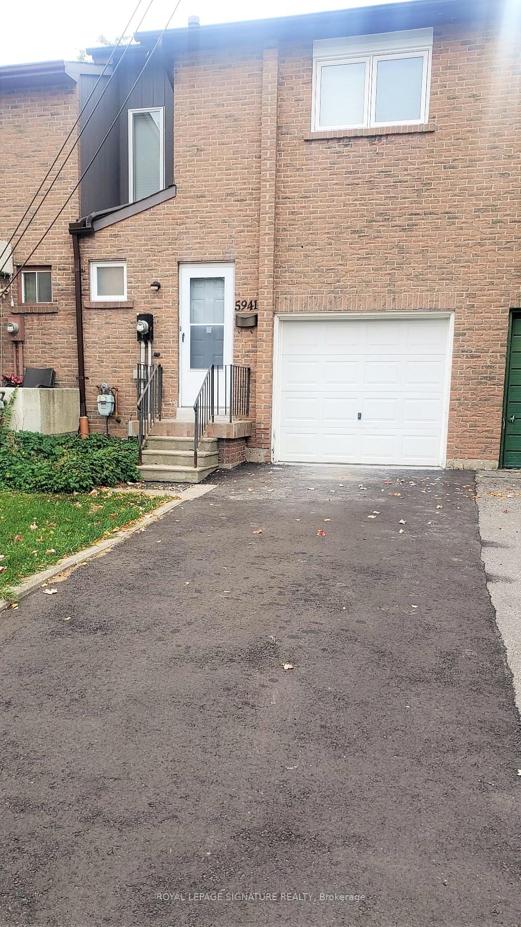 Townhouse leased at 5941 Chidham Crescent, Mississauga, Meadowvale, L5N 2R8 - MLS: W11953482