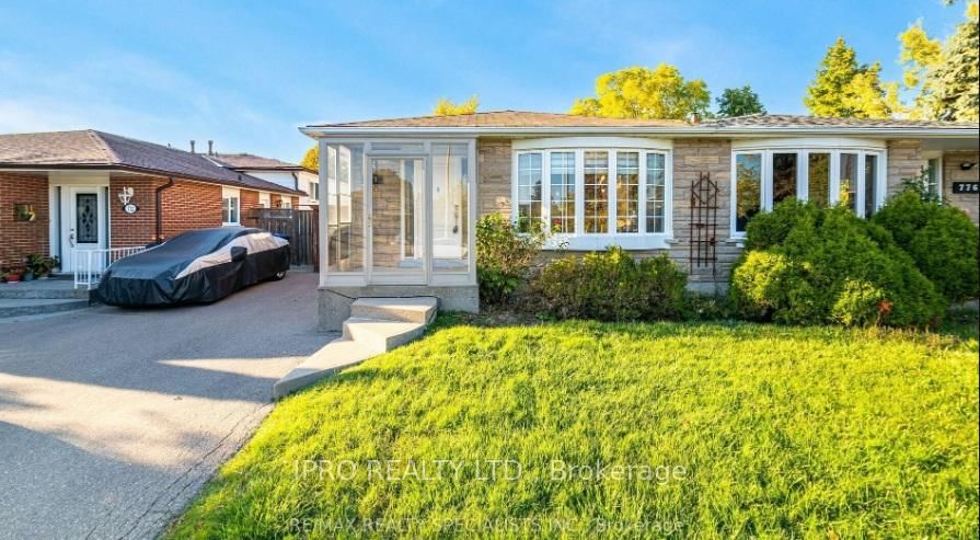 Semi-Detached House leased at 774 Consort Crescent, Mississauga, Erindale, L5C 1J9 - MLS: W11953501