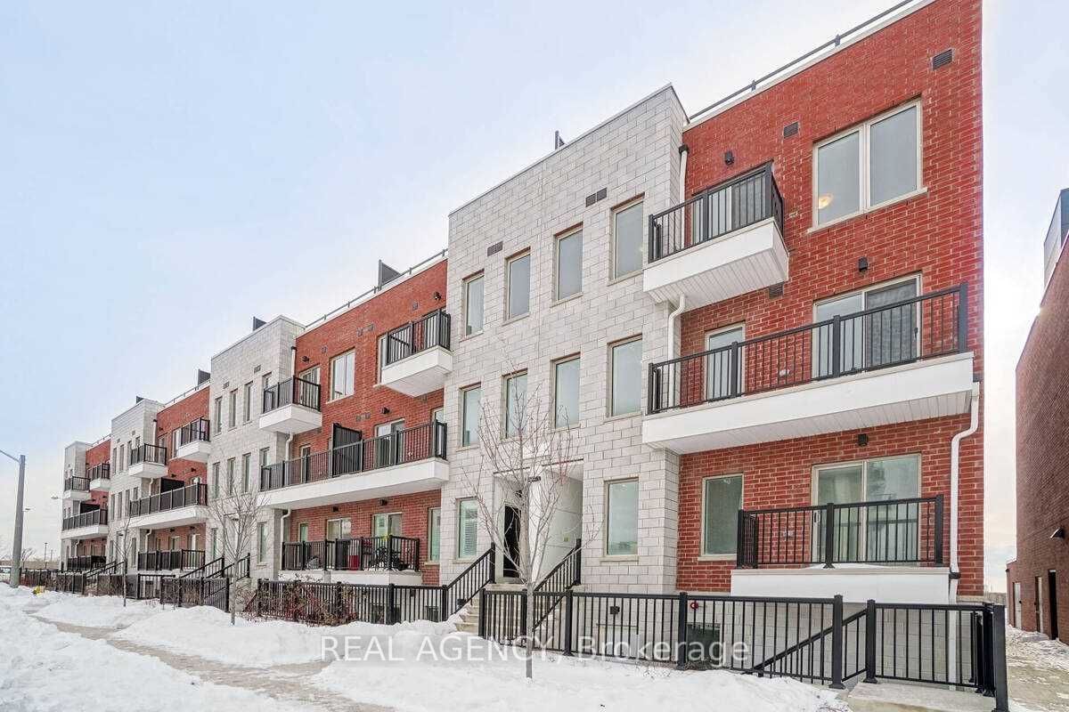 Townhouse for sale at 15-39 John Perkins Bull Drive, Toronto, Downsview-Roding-CFB, M3K 0C3 - MLS: W11953837