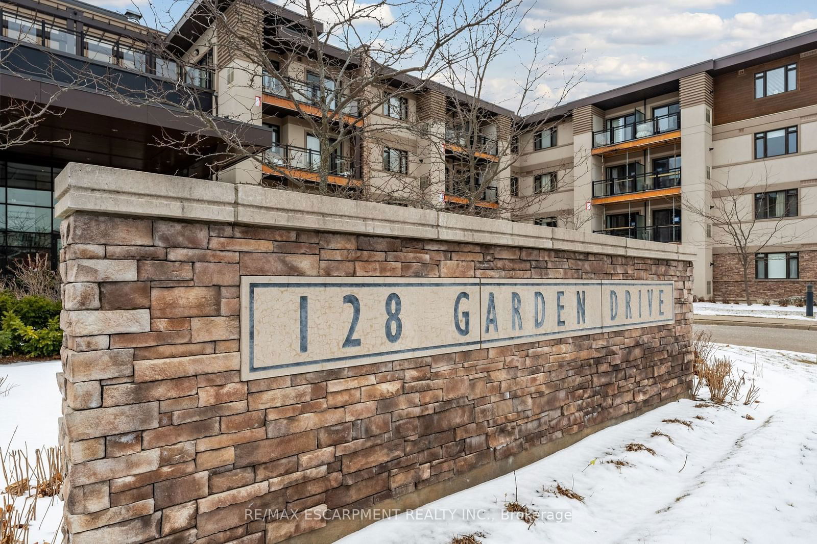 Condo for sale at 319-128 Garden Drive, Oakville, 1002 - CO Central, L6K 0H7 - MLS: W11953851