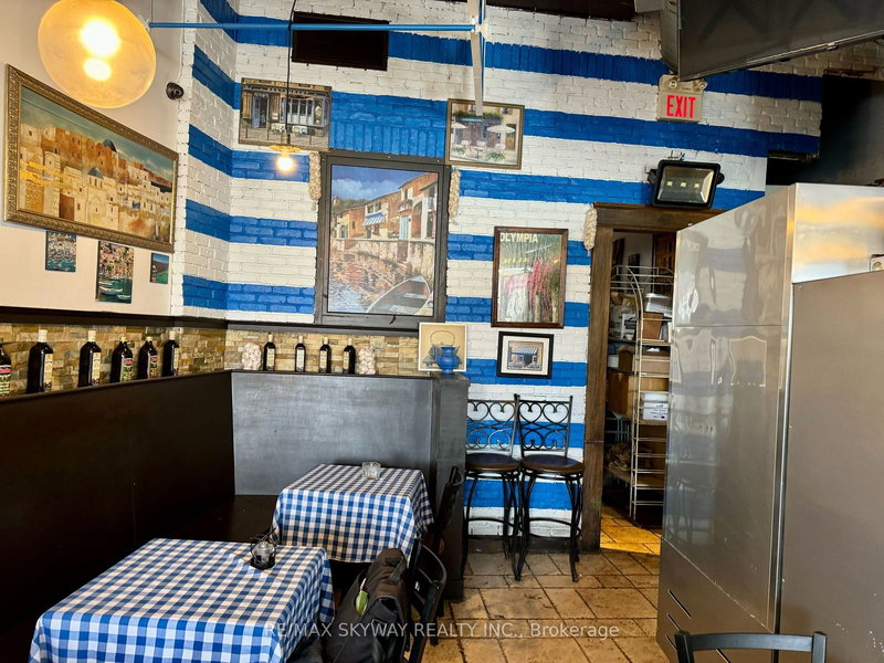 4 - 256 Queen St S, Caledon, L7E 4T7 | Image 2