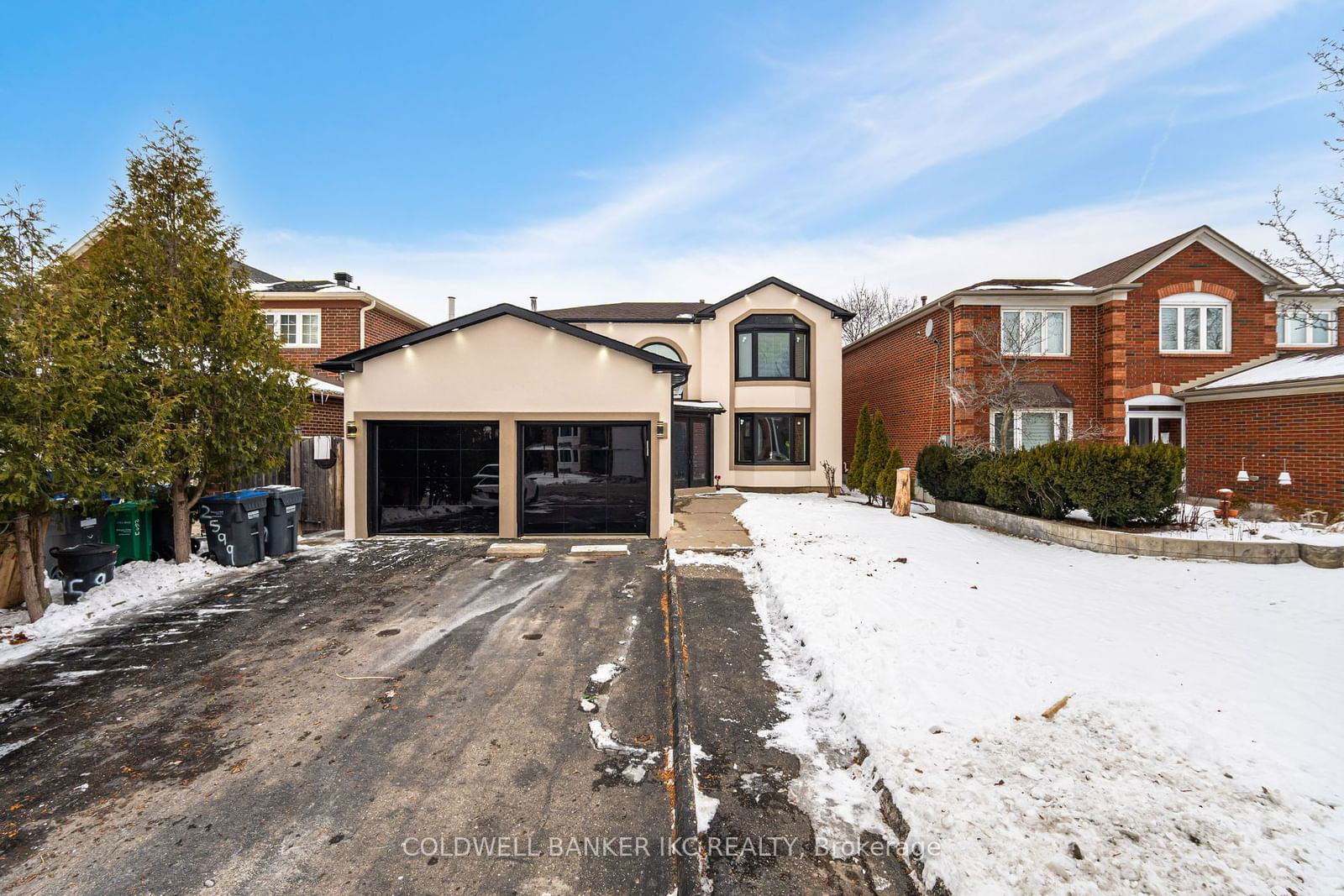 Detached House for sale at 2599 Ambercroft Trail, Mississauga, Central Erin Mills, L5M 4K5 - MLS: W11953932