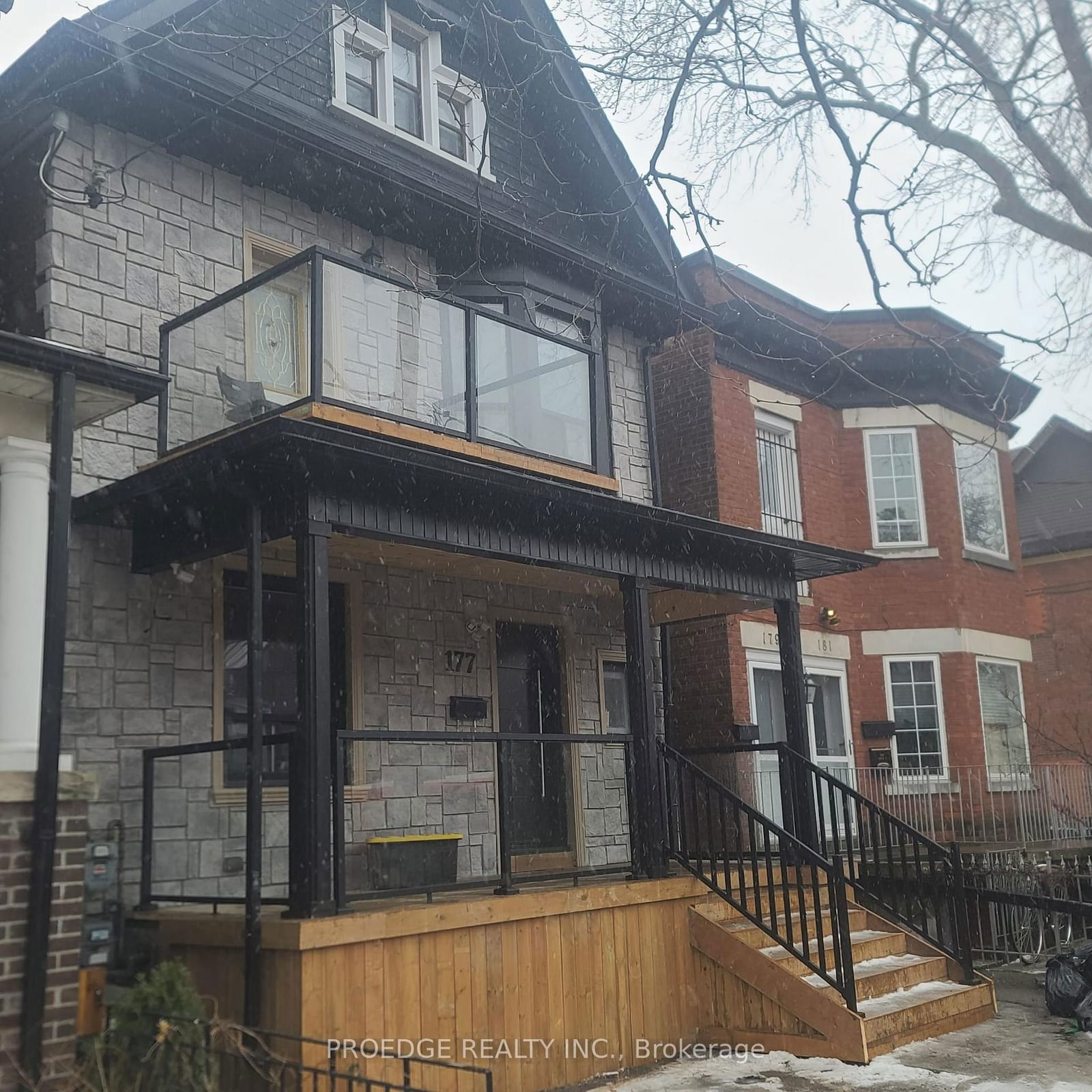 Semi-Detached House sold at 177 Wallace Avenue, Toronto, Dovercourt-Wallace Emerson-Junction, M6H 1V3 - MLS: W11953973