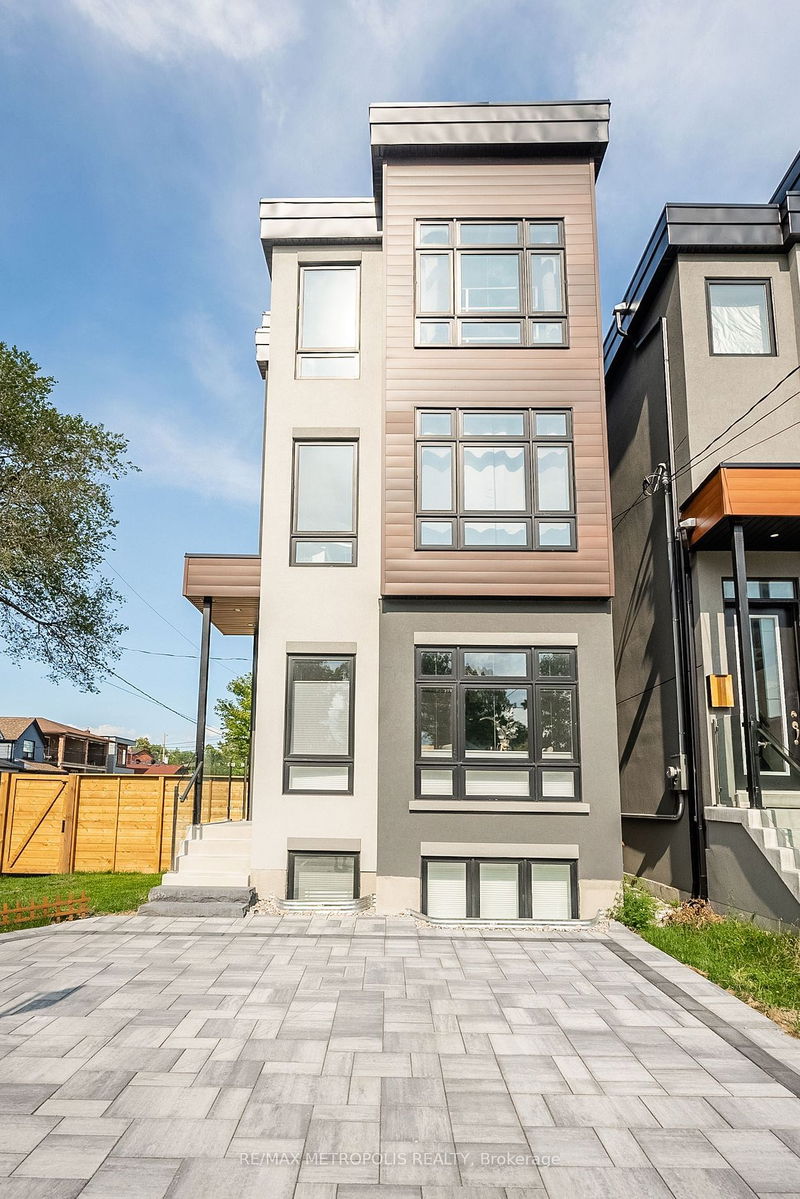 home for lease on Entire-27 Thornton Avenue