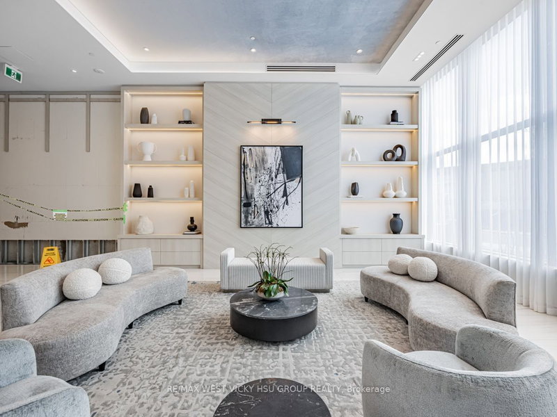 1004 - 1063 Douglas McCurdy Comm Circ, Mississauga, L5G 0C5 | Image 3