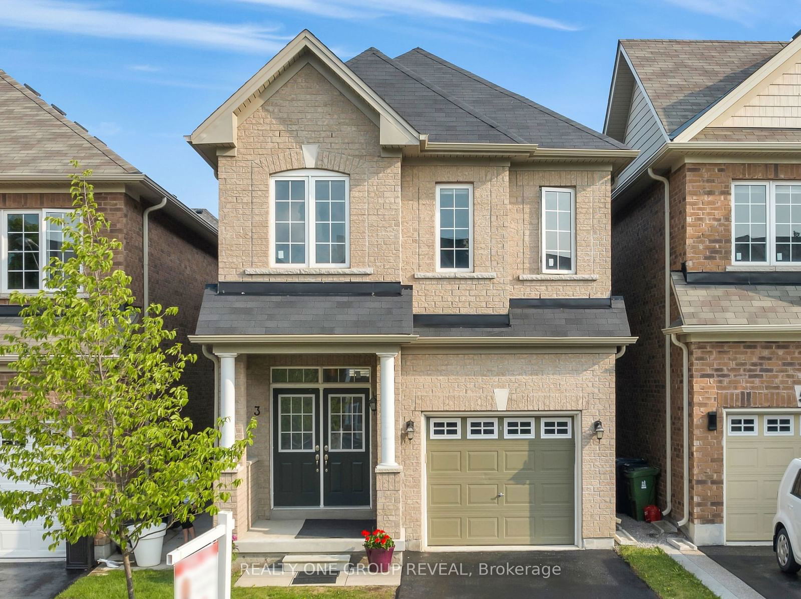 Detached House for sale at 3 Erinview Terrace, Toronto, Eringate-Centennial-West Deane, M9C 0C3 - MLS: W11954192