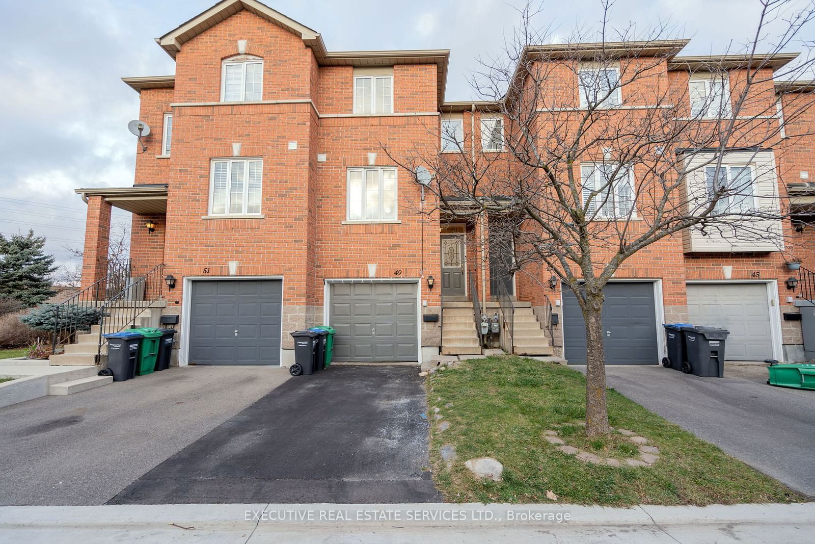 Townhouse for lease at 49-120 Railroad Street, Brampton, Downtown Brampton, L6X 5A1 - MLS: W11954315