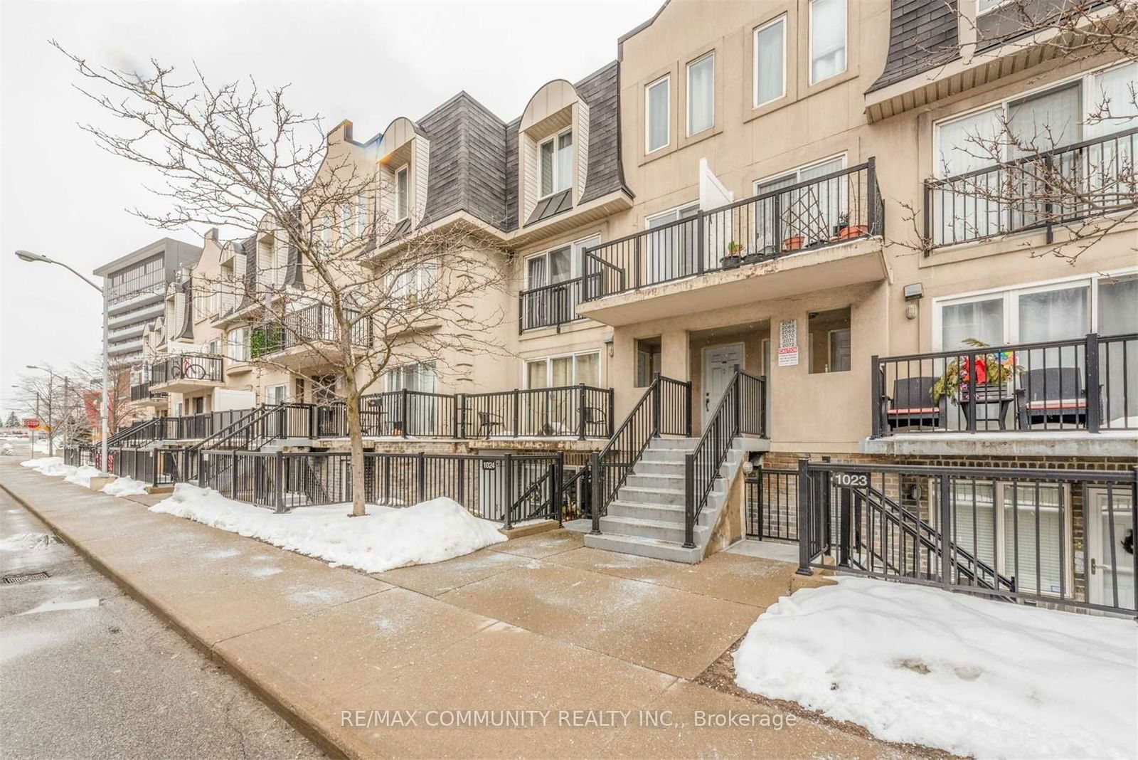 Townhouse leased at 2072-65 George Appleton Way, Toronto, Downsview-Roding-CFB, M3M 0A2 - MLS: W11954359