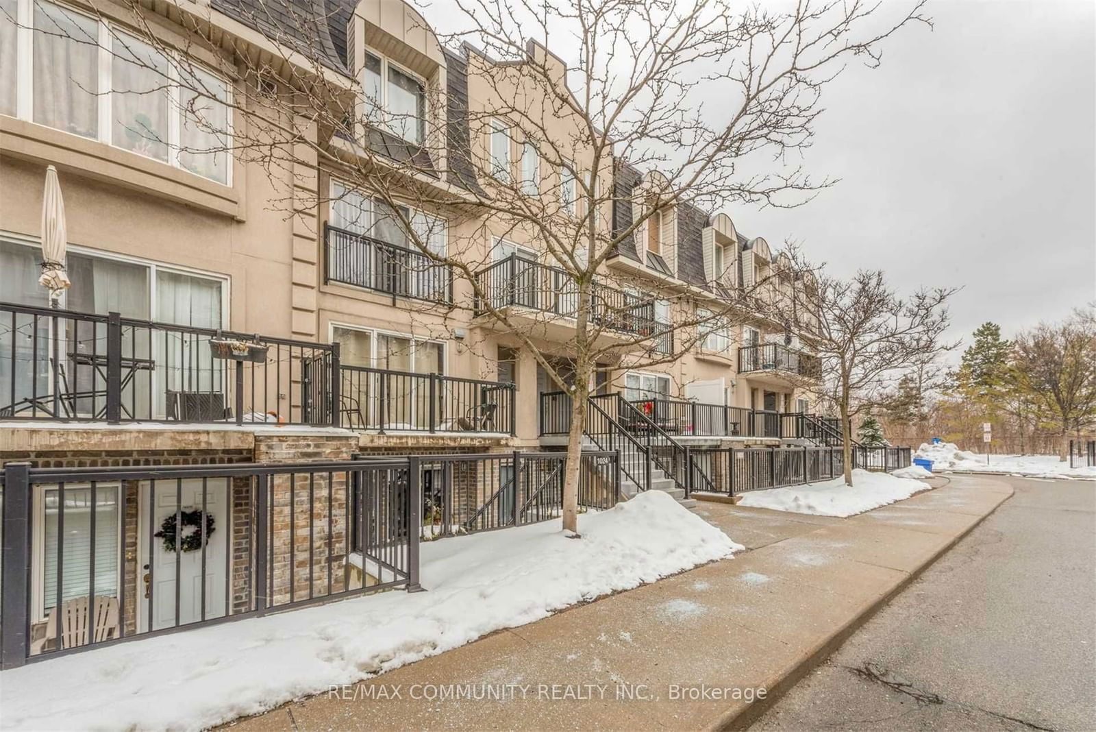 Townhouse leased at 2072-65 George Appleton Way, Toronto, Downsview-Roding-CFB, M3M 0A2 - MLS: W11954359