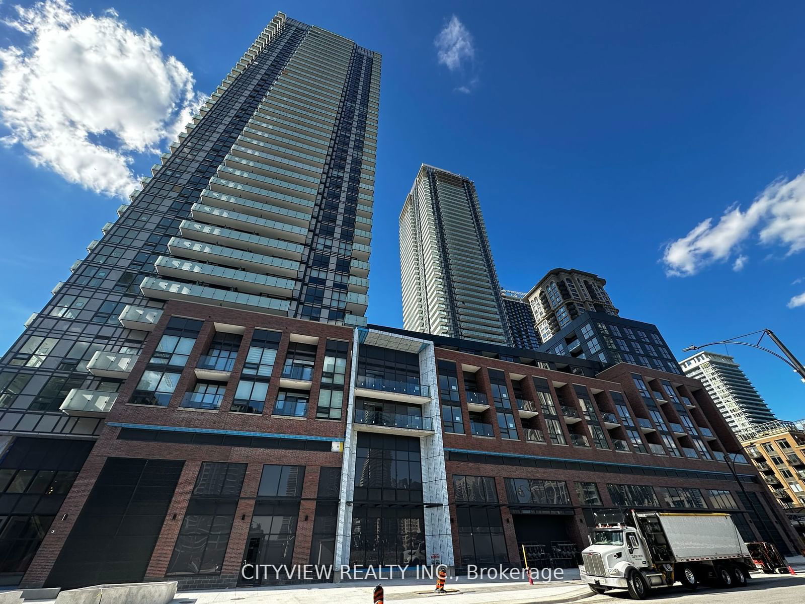 Condo leased at 3801-4130 Parkside Village Drive, Mississauga, City Centre, L5B 3M8 - MLS: W11954460