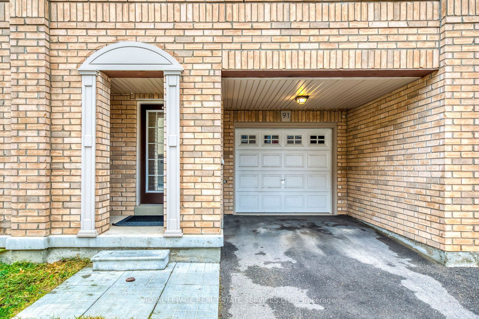 Townhouse for lease at 91-2280 Baronwood Drive, Oakville, 1022 - WT West Oak Trails, L6M 0K4 - MLS: W11954923