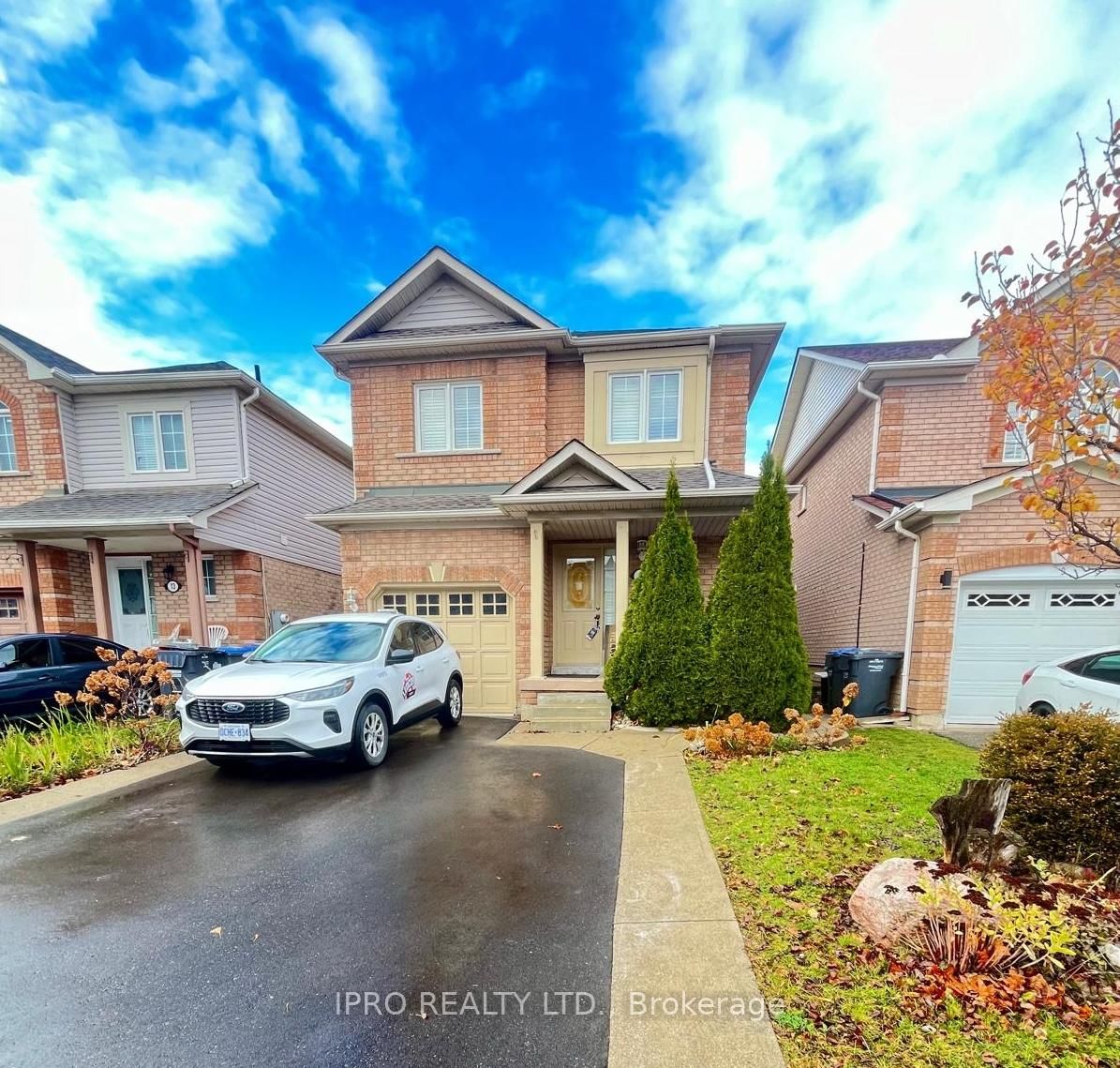 Detached House leased at 11 Earl Grey Crescent, Brampton, Fletcher's Meadow, L7A 2L3 - MLS: W11955044