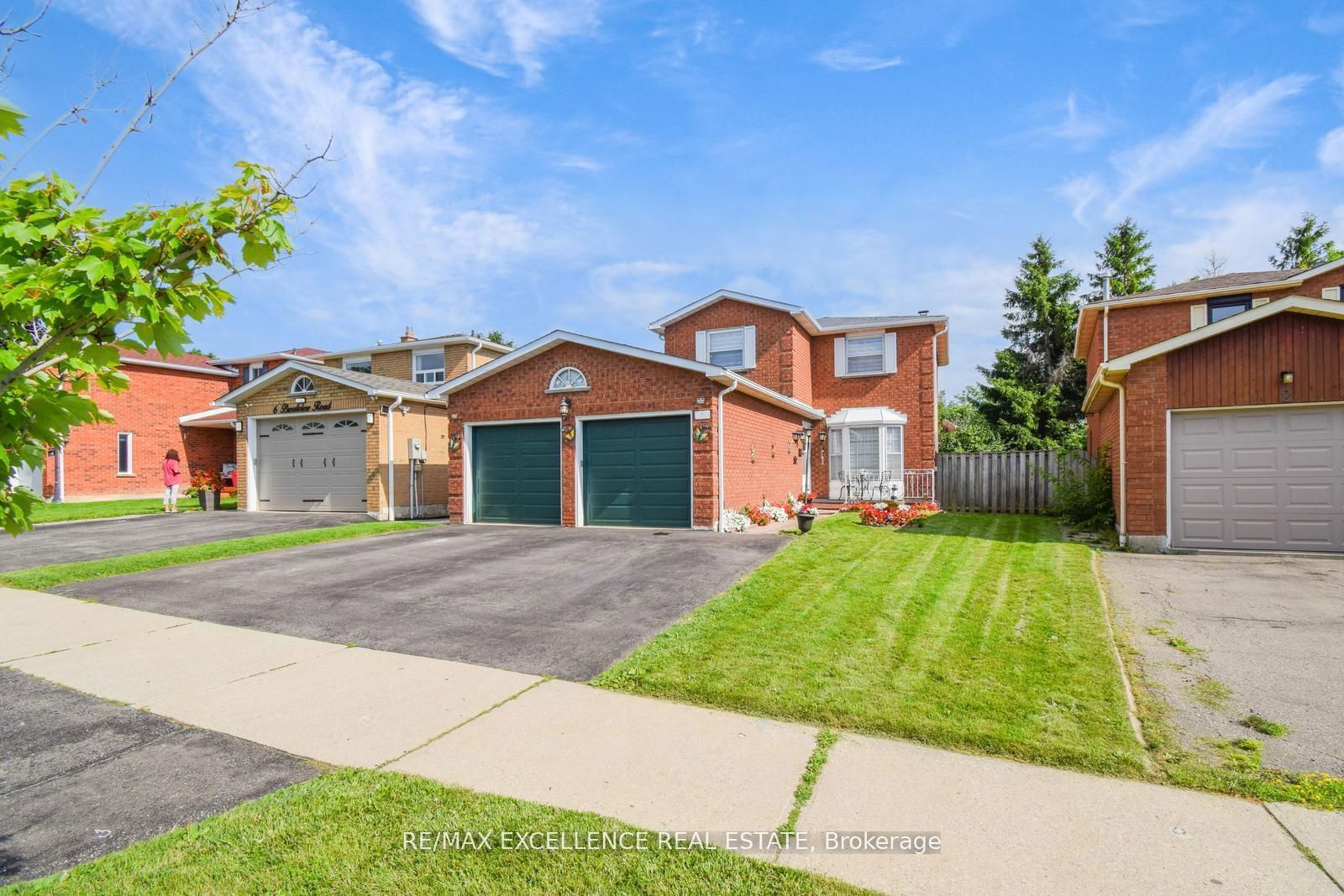 Detached House for sale at 4 Brookview Road, Brampton, Brampton West, L6X 2V9 - MLS: W11955075