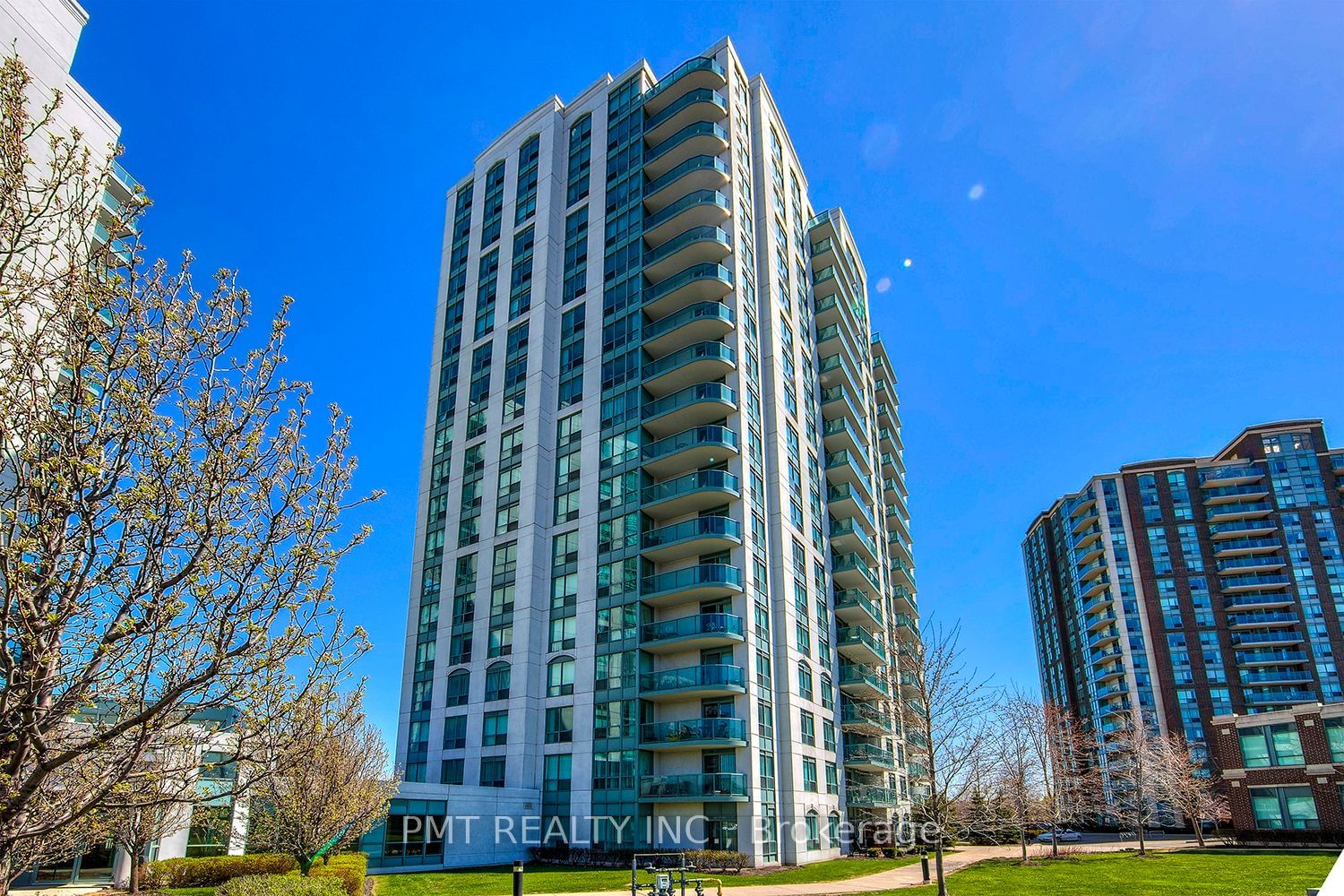 Condo for lease at 1011-4900 Glen Erin Drive, Mississauga, Central Erin Mills, L5M 7S2 - MLS: W11955112