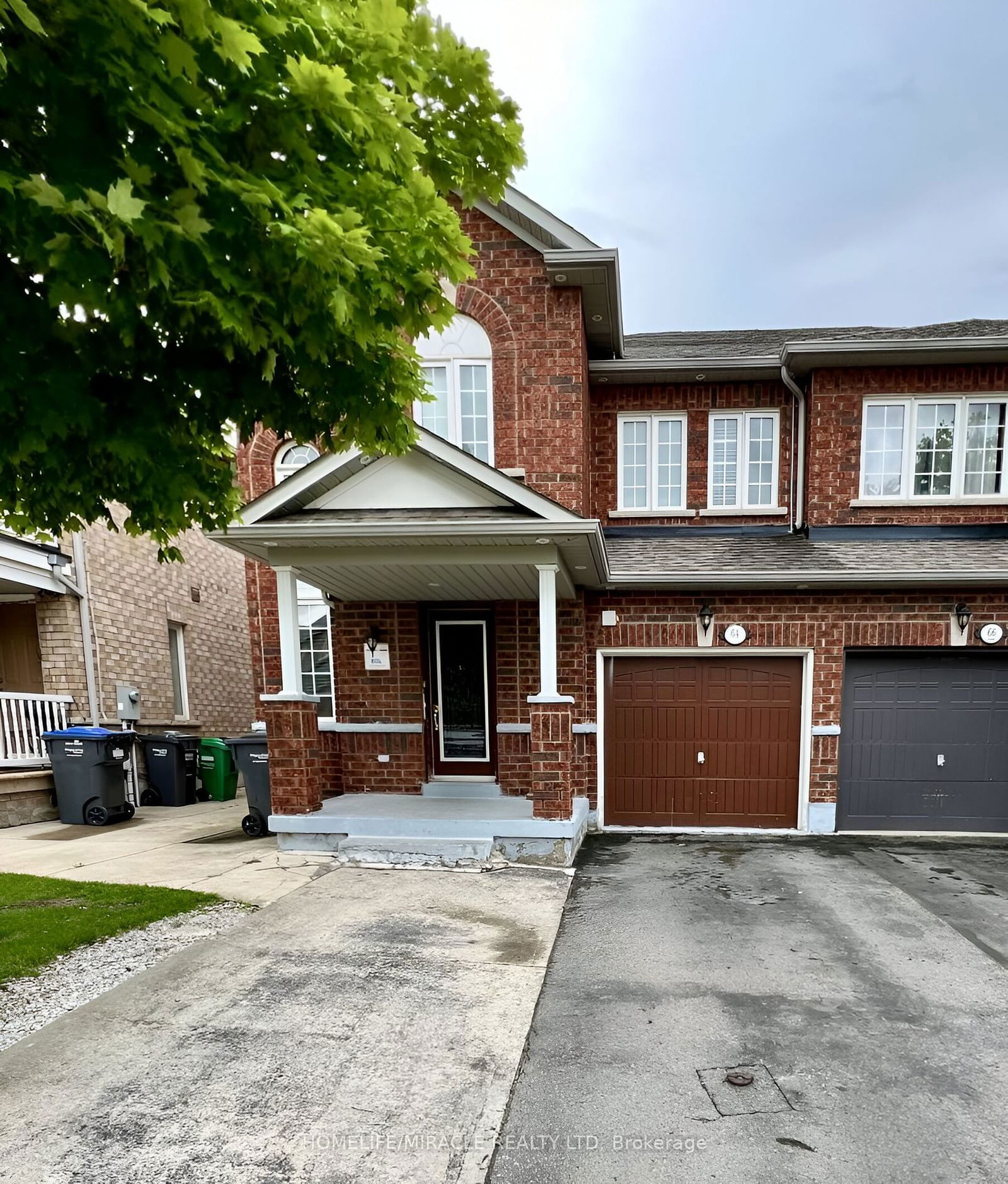 Townhouse for lease at 64 Echoridge Drive, Brampton, Fletcher's Meadow, L7A 3L6 - MLS: W11955136