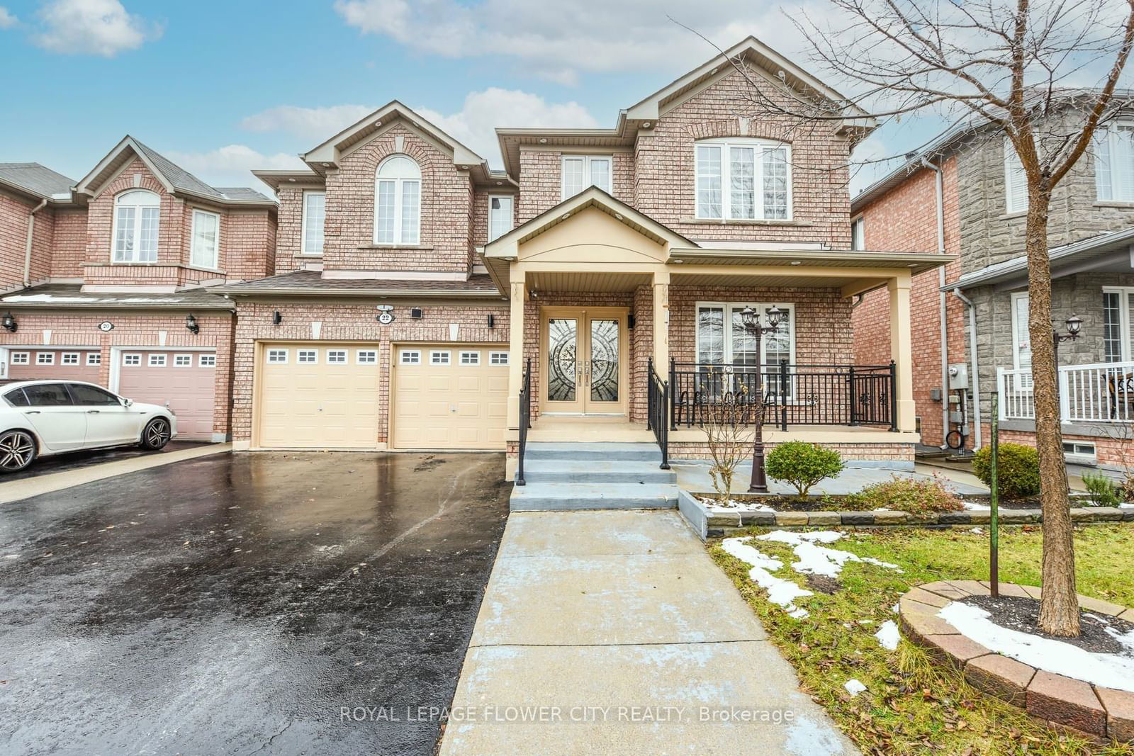 Detached House for sale at 22 Wintersnow Court, Brampton, Sandringham-Wellington, L6R 3G6 - MLS: W11955146