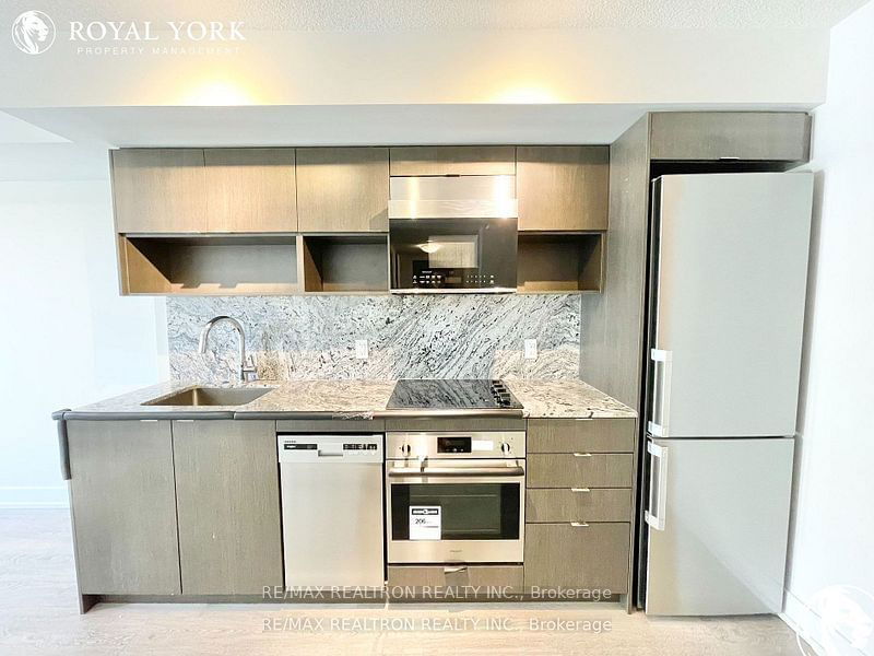 home for lease on 2120-9 Mabelle Avenue