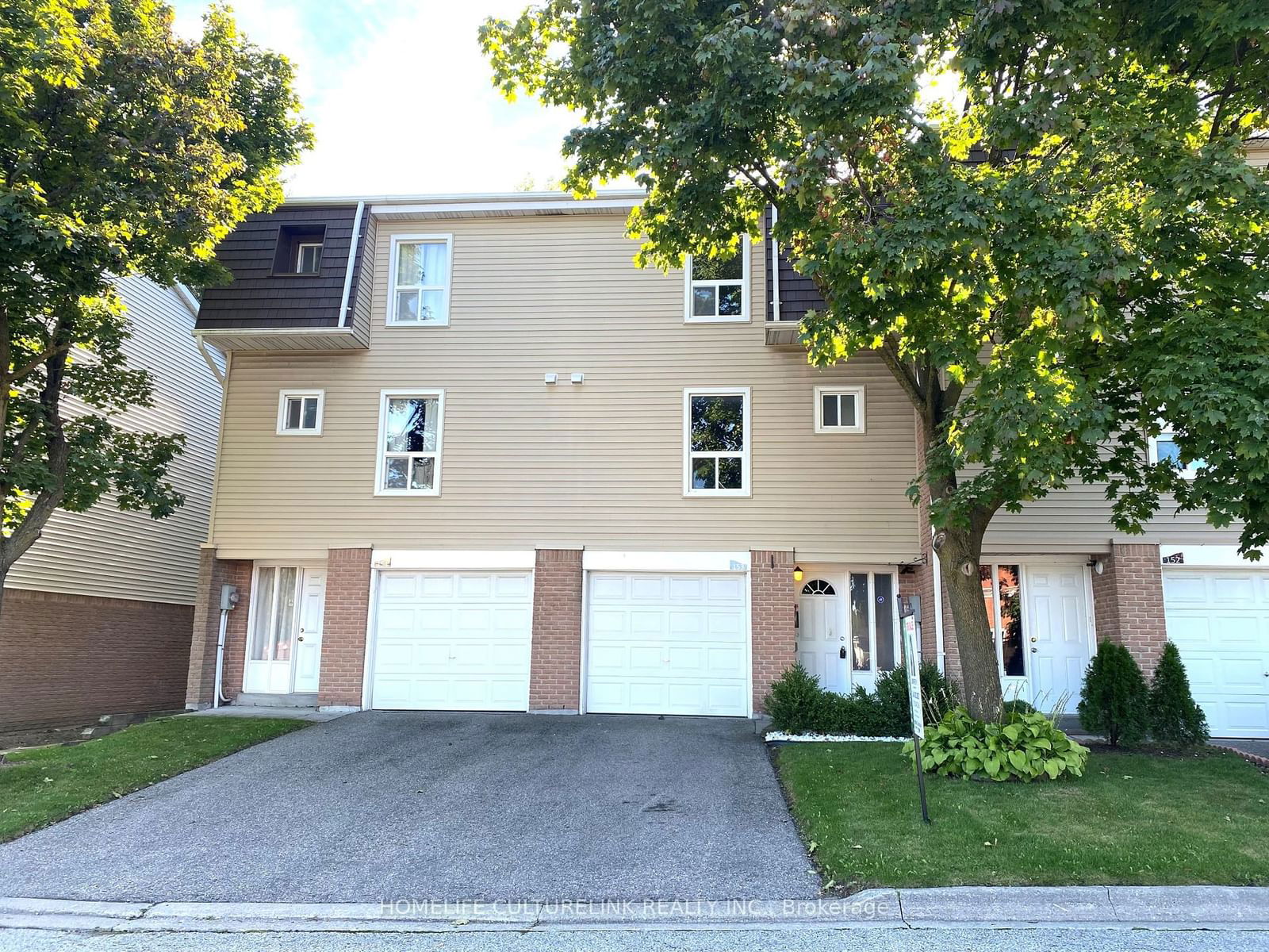 Townhouse for sale at 153 Enderby Crescent, Brampton, Bramalea Road South Gateway, L6T 4C7 - MLS: W11955361