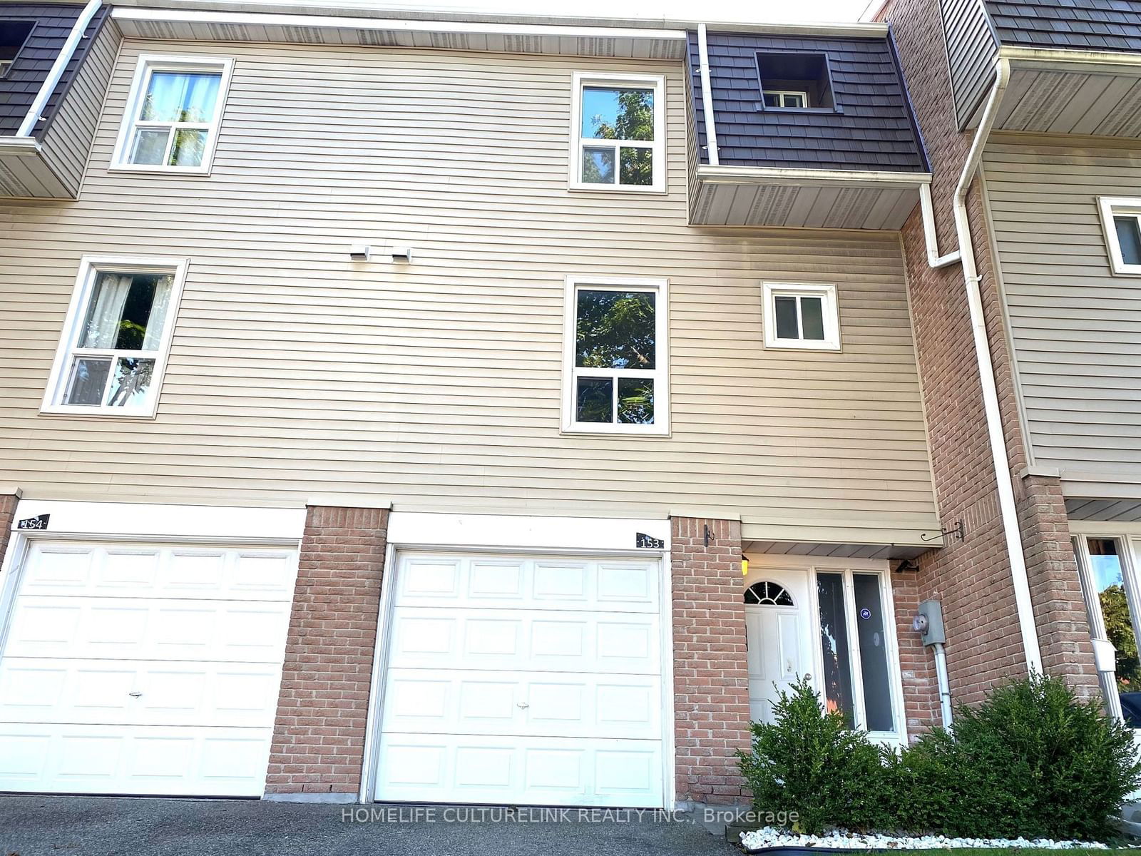 Townhouse for sale at 153 Enderby Crescent, Brampton, Bramalea Road South Gateway, L6T 4C7 - MLS: W11955361