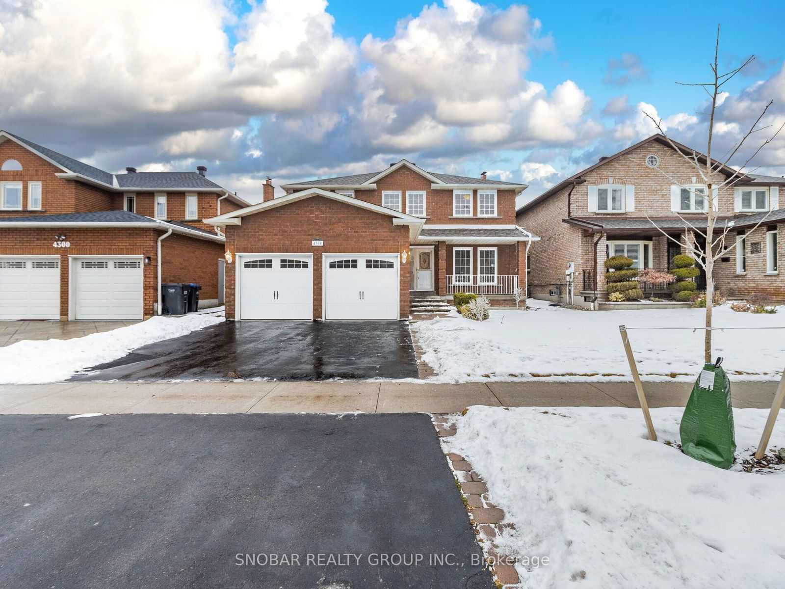 Building at 4304 Elora Drive, Mississauga, Creditview