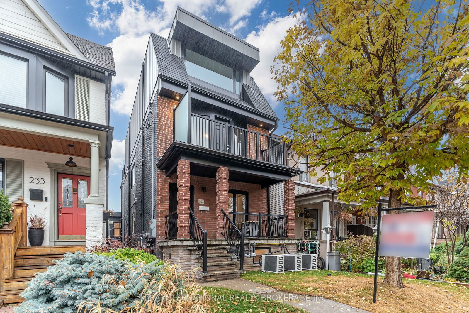 Detached House for sale at 231 Symington Avenue, Toronto, Dovercourt-Wallace Emerson-Junction, M6P 3W5 - MLS: W11955589