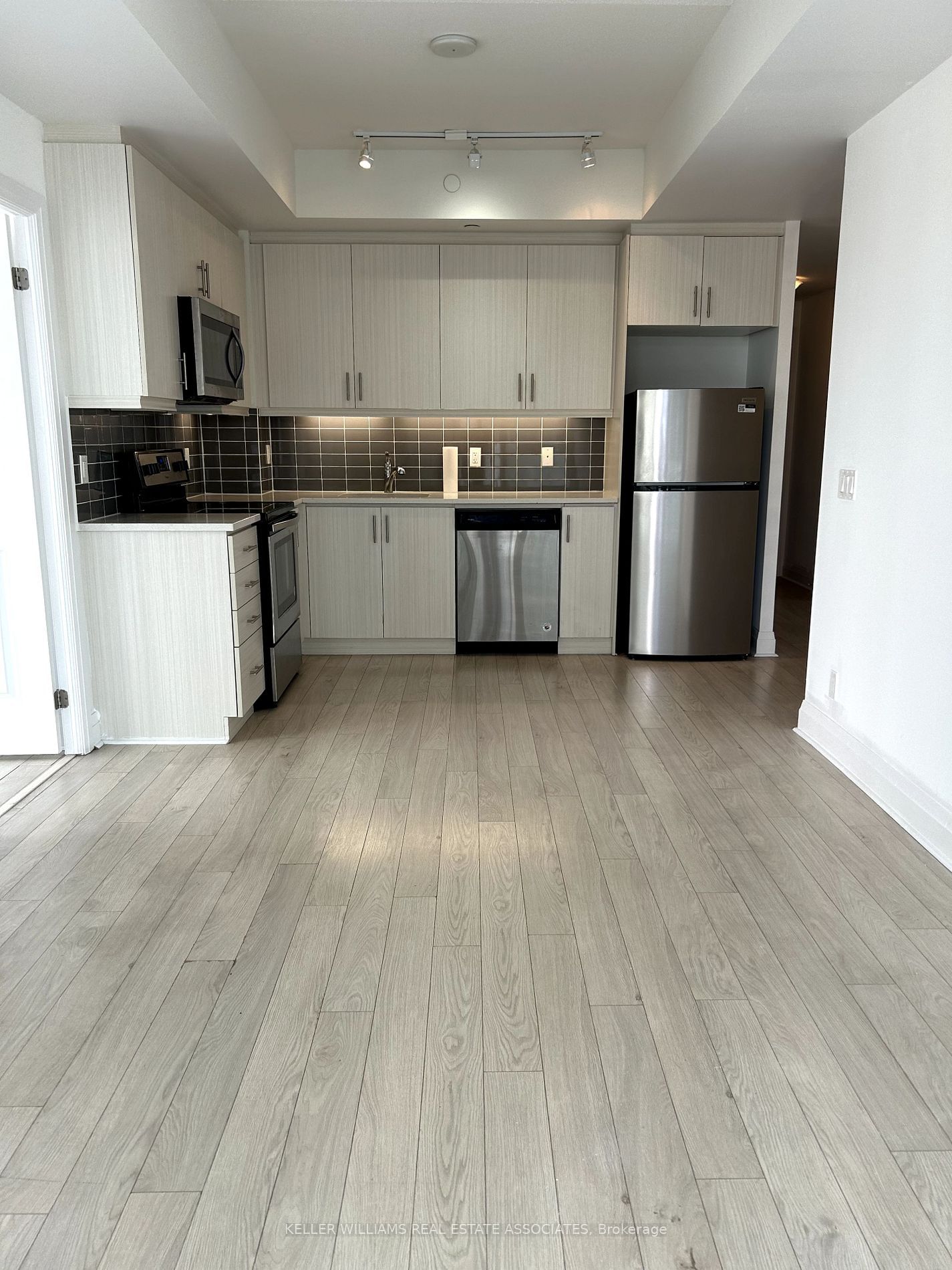 Condo for lease at 912-17 Zorra Street, Toronto, Islington-City Centre West, M8Z 0C8 - MLS: W11955772